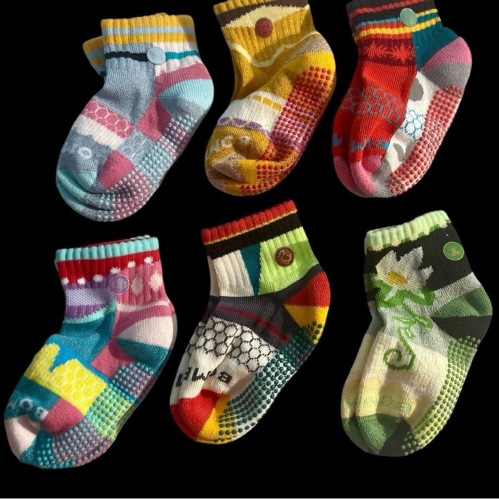 Disney Bombas X Toddler gripper socks in tube 5-8.5 nwt